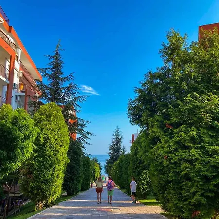 Daire Panorama Beach, фамилно студио Deluxe *